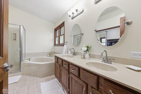 1003 Saratoga Circle Carmel IN 46280