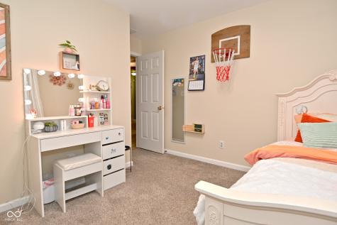 5816 Spring Oaks Way Indianapolis IN 46237