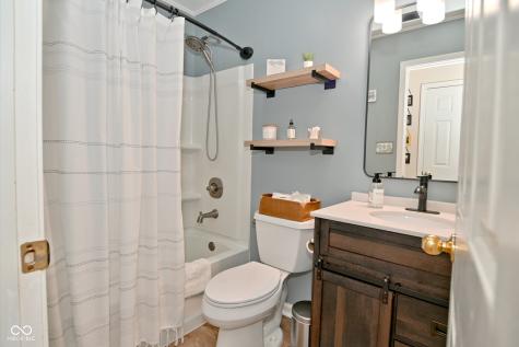 5816 Spring Oaks Way Indianapolis IN 46237