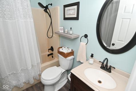 5816 Spring Oaks Way Indianapolis IN 46237