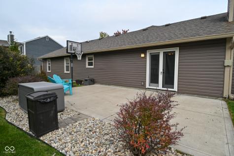 5816 Spring Oaks Way Indianapolis IN 46237