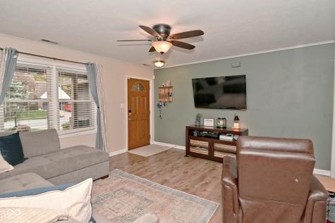 5816 Spring Oaks Way Indianapolis IN 46237