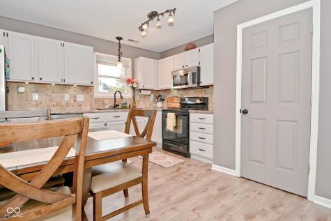 5816 Spring Oaks Way Indianapolis IN 46237