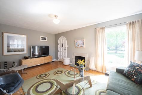 5402 Rosslyn Avenue Indianapolis IN 46220