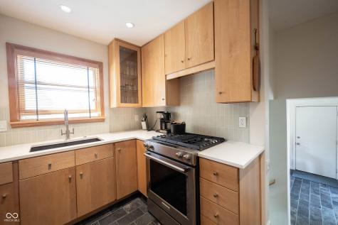 5402 Rosslyn Avenue Indianapolis IN 46220