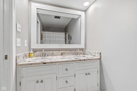 10716 W Lakeshore Drive Carmel IN 46033