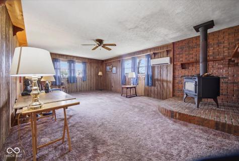 1225 E Hazelwood Street S Shelbyville IN 46176