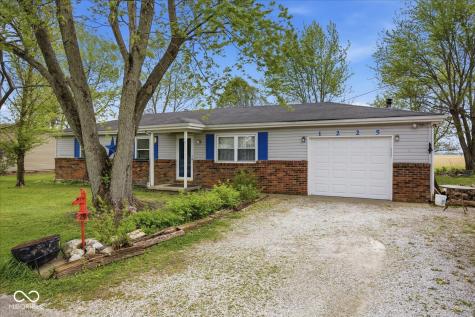 1225 E Hazelwood Street S Shelbyville IN 46176