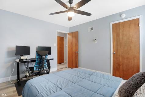 2249 Kessler Boulevard E Drive Indianapolis IN 46220