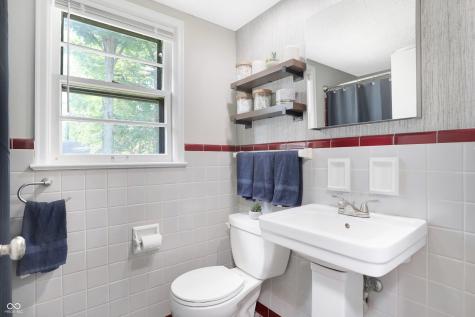 2249 Kessler Boulevard E Drive Indianapolis IN 46220