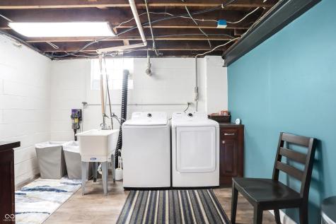 2249 Kessler Boulevard E Drive Indianapolis IN 46220