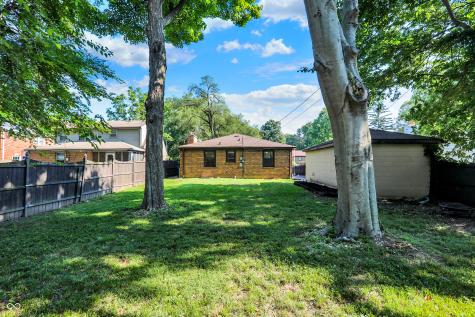 2249 Kessler Boulevard E Drive Indianapolis IN 46220