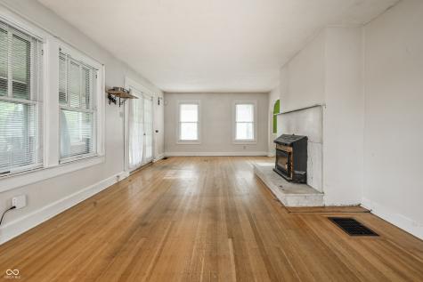 6207 E 14th Street Indianapolis IN 46219