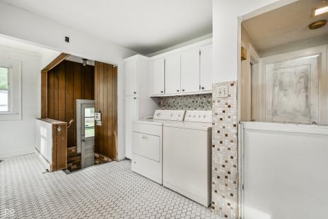 6207 E 14th Street Indianapolis IN 46219