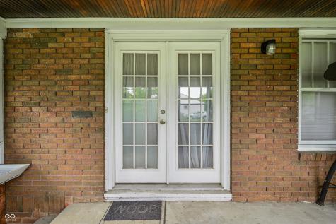 6207 E 14th Street Indianapolis IN 46219