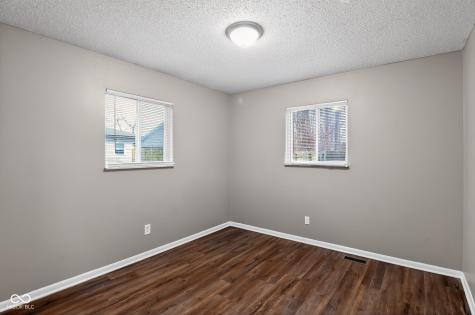 4909 Hyperion Court Indianapolis IN 46203