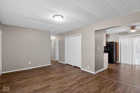 4909 Hyperion Court Indianapolis IN 46203