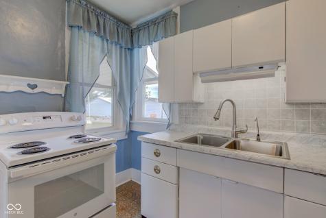 211 S Independence Street Windfall IN 46076