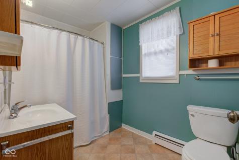 211 S Independence Street Windfall IN 46076