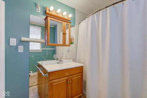 211 S Independence Street Windfall IN 46076