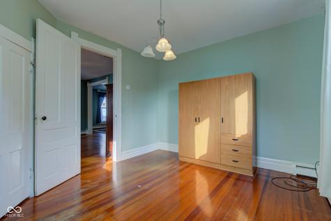 211 S Independence Street Windfall IN 46076