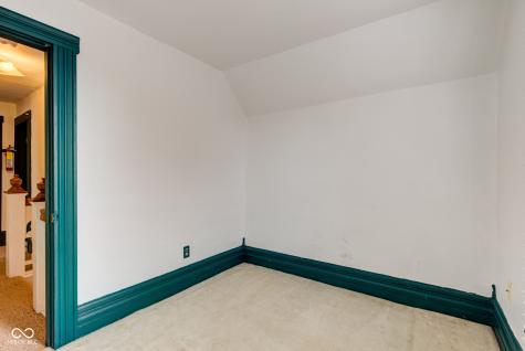211 S Independence Street Windfall IN 46076