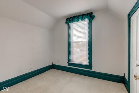 211 S Independence Street Windfall IN 46076