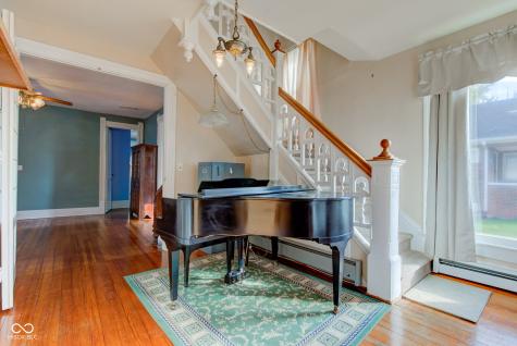 211 S Independence Street Windfall IN 46076
