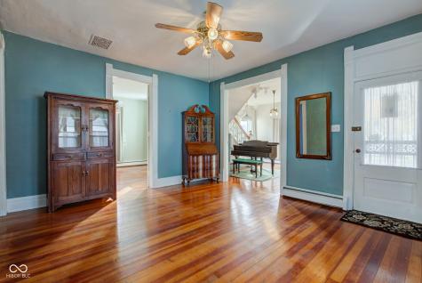 211 S Independence Street Windfall IN 46076