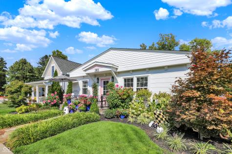 285 N Main Street Zionsville IN 46077