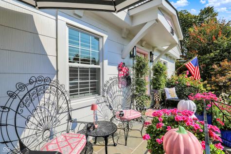 285 N Main Street Zionsville IN 46077