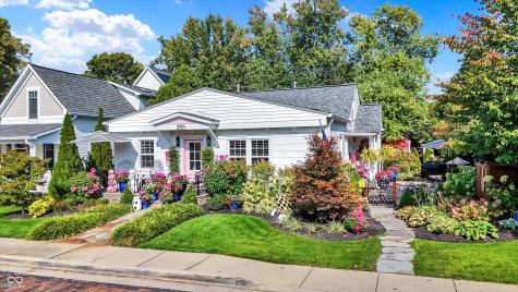 285 N Main Street Zionsville IN 46077