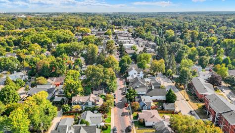 285 N Main Street Zionsville IN 46077