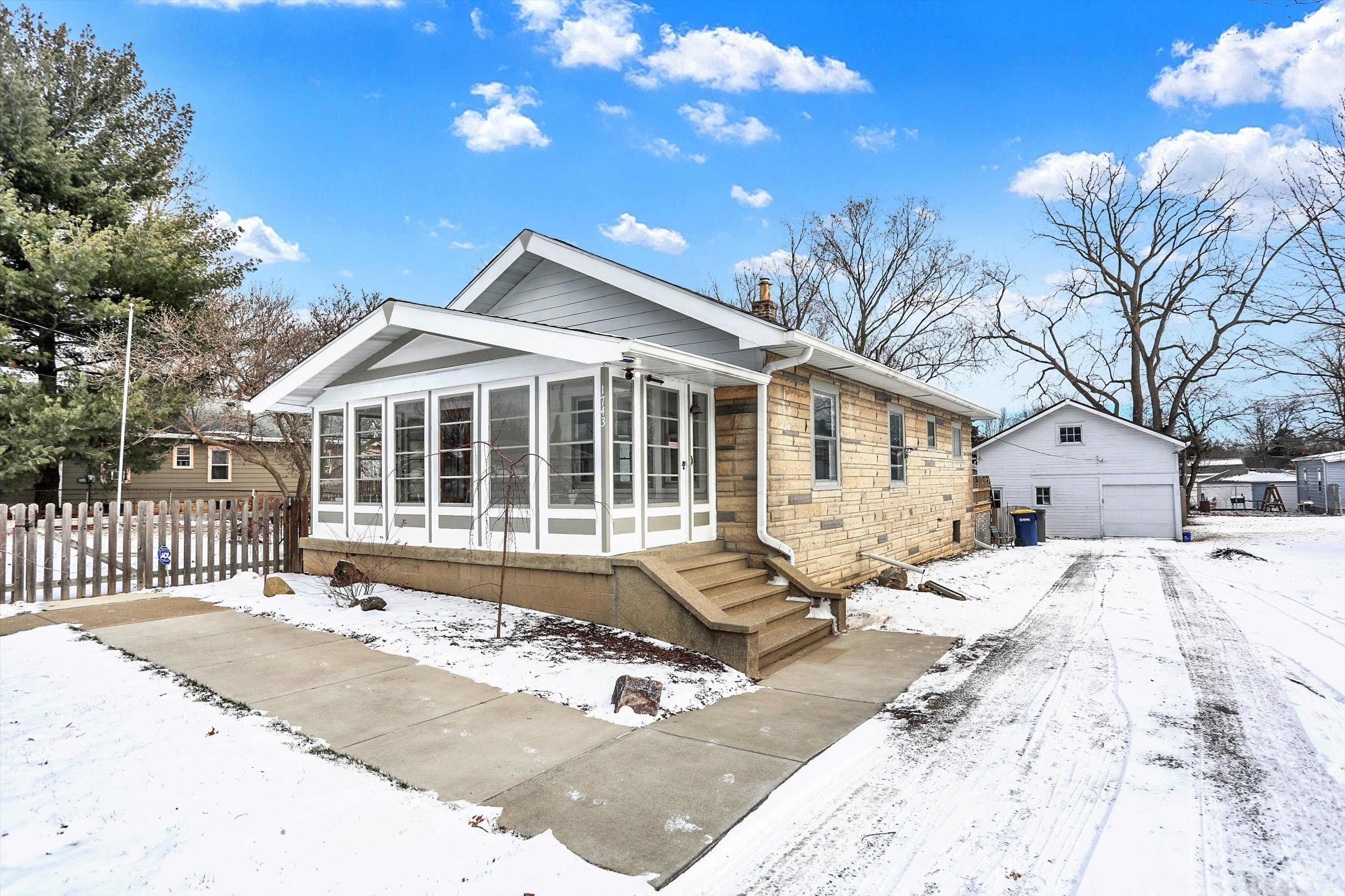 1743 S Dequincy Street Indianapolis IN 46203