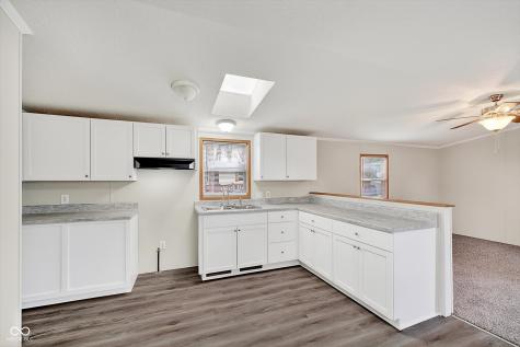 48 Echo Lake W Drive Mooresville IN 46158