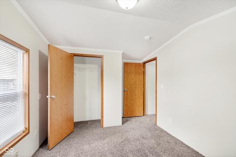 48 Echo Lake W Drive Mooresville IN 46158