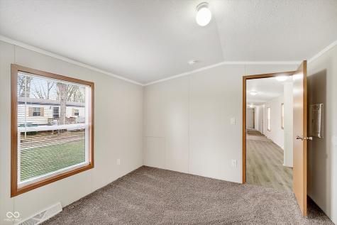 48 Echo Lake W Drive Mooresville IN 46158