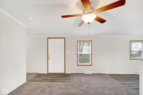 48 Echo Lake W Drive Mooresville IN 46158