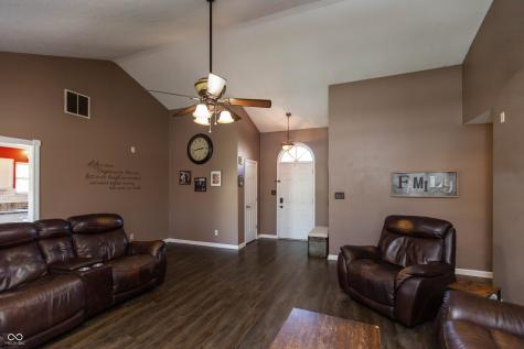 367 Primrose Lane Avon IN 46123