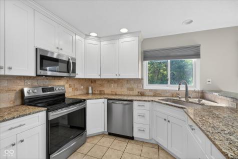 1135 Clairborne Court Carmel IN 46280