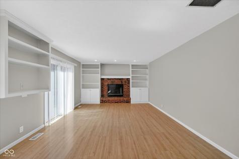 1135 Clairborne Court Carmel IN 46280