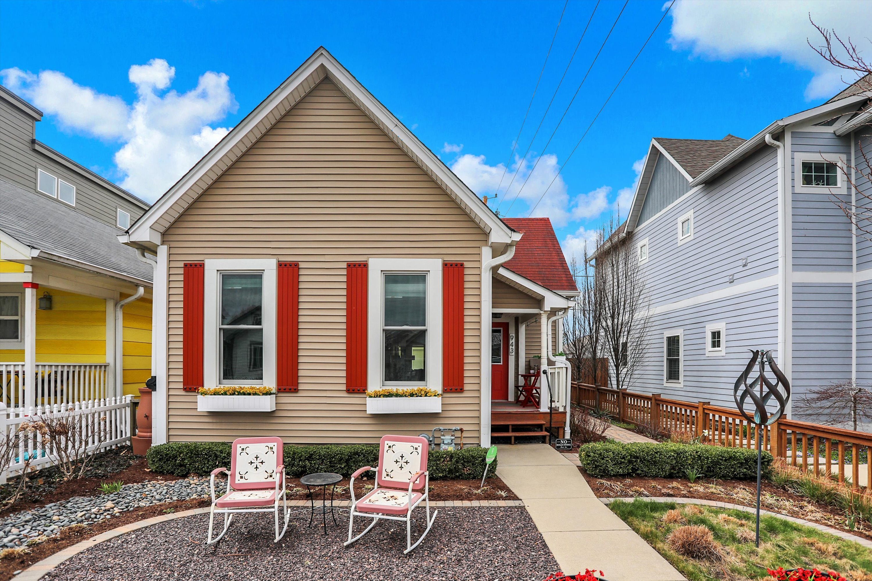 943 Elm Street Indianapolis IN 46203