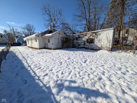 1736 W 12th Street Anderson IN 46016