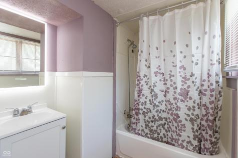 2204 Maple Street Columbus IN 47201