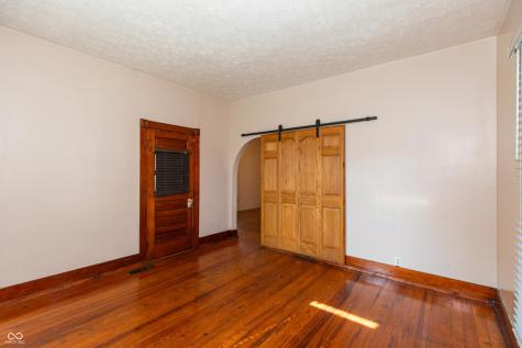 2204 Maple Street Columbus IN 47201