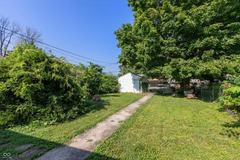 2204 Maple Street Columbus IN 47201