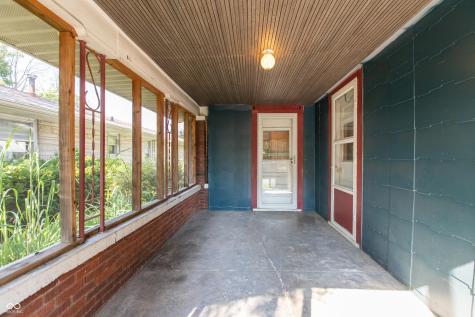 2204 Maple Street Columbus IN 47201