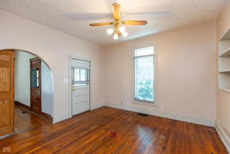 2204 Maple Street Columbus IN 47201