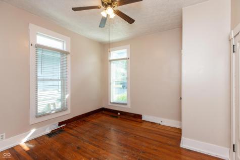 2204 Maple Street Columbus IN 47201