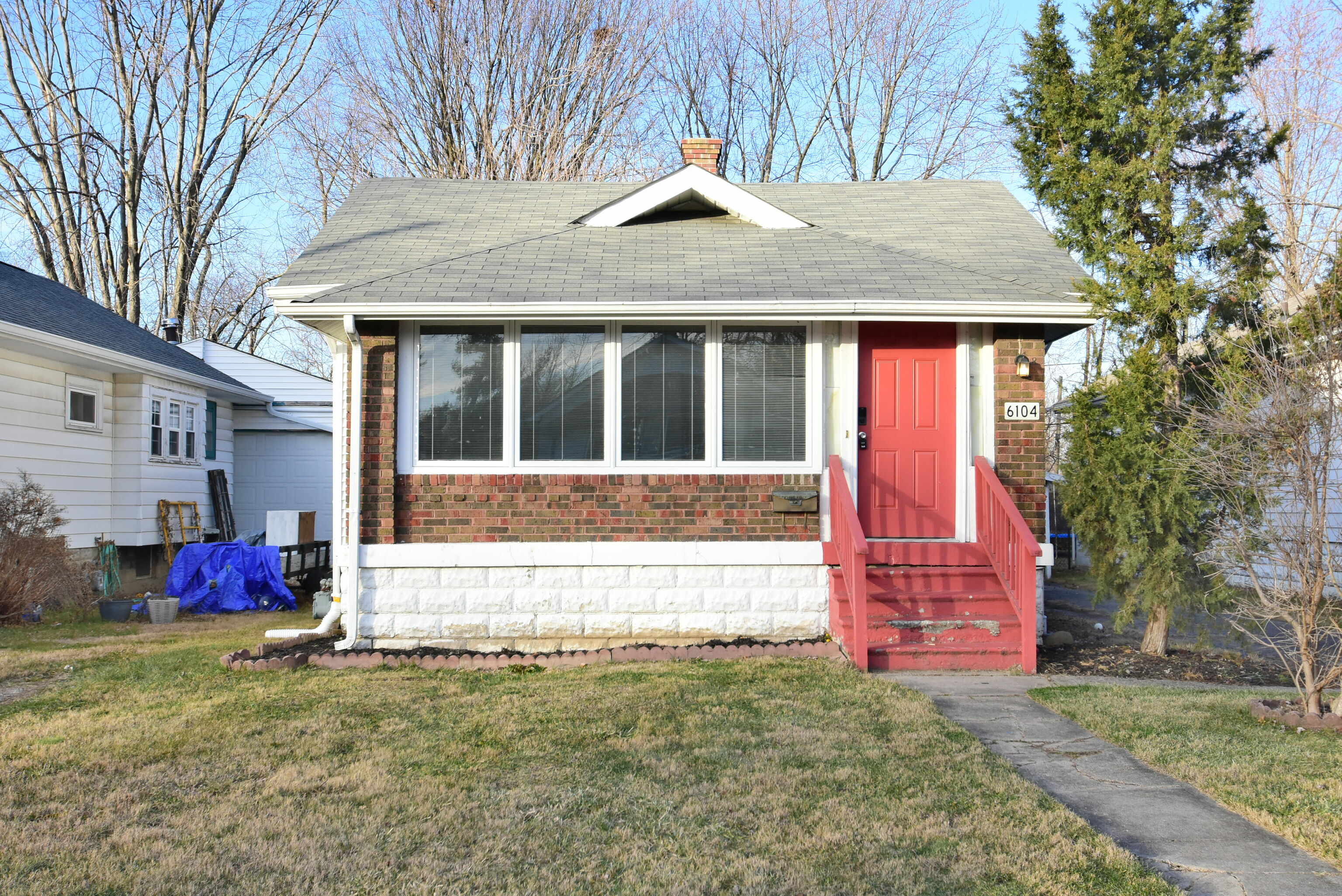 6104 Dewey Avenue Indianapolis IN 46219
